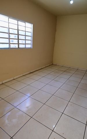 Casa para alugar com 90m², 2 quartos e 1 vaga