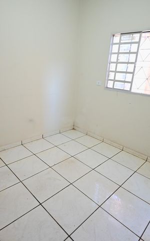 Casa para alugar com 90m², 2 quartos e 1 vaga