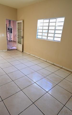 Casa para alugar com 90m², 2 quartos e 1 vaga