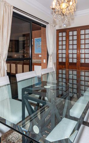 Apartamento para alugar com 237m², 4 quartos e 4 vagas Apartamento para alugar com 237m², 4 quartos e 4 vagasSala de Jantar