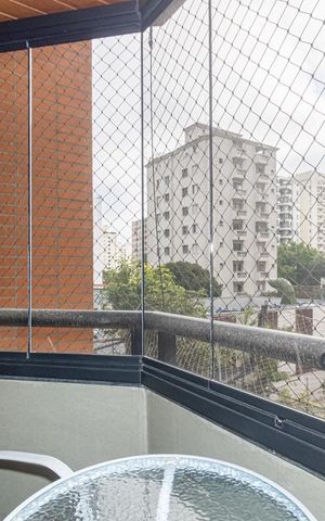 Apartamento para alugar com 237m², 4 quartos e 4 vagas Apartamento para alugar com 237m², 4 quartos e 4 vagasVaranda da Suíte 1