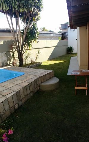 Casa à venda com 385m², 4 quartos e 3 vagas Casa à venda com 385m², 4 quartos e 3 vagasÁrea externa