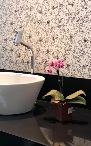 Casa à venda com 385m², 4 quartos e 3 vagas Casa à venda com 385m², 4 quartos e 3 vagasBanheiro