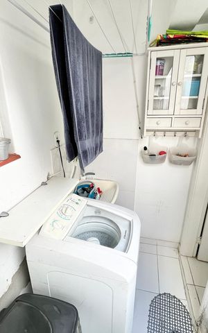 Apartamento à venda com 72m², 2 quartos e sem vaga Apartamento à venda com 72m², 2 quartos e sem vagaÁrea de Serviço