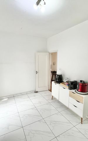Apartamento à venda com 72m², 2 quartos e sem vaga Apartamento à venda com 72m², 2 quartos e sem vagaCozinha
