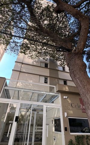 Apartamento à venda com 96m², 3 quartos e 2 vagas Apartamento à venda com 96m², 3 quartos e 2 vagasFachada