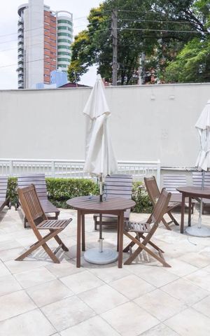 Apartamento à venda com 96m², 3 quartos e 2 vagas Apartamento à venda com 96m², 3 quartos e 2 vagasÁrea comum - Piscina