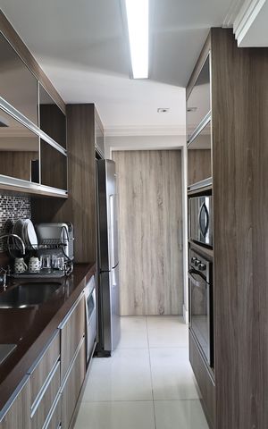 Apartamento à venda com 96m², 3 quartos e 2 vagas Apartamento à venda com 96m², 3 quartos e 2 vagasCozinha