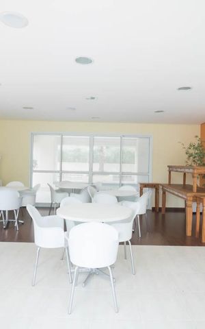 Apartamento à venda com 96m², 3 quartos e 2 vagas Apartamento à venda com 96m², 3 quartos e 2 vagasSalão de festas infantil