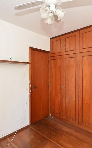 Apartamento à venda com 140m², 4 quartos e 3 vagasQuarto 2