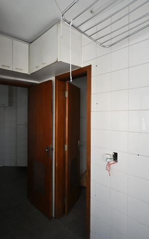 Apartamento à venda com 140m², 4 quartos e 3 vagasÁrea de Serviço 