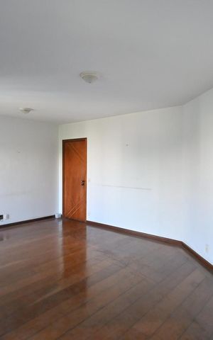 Apartamento à venda com 140m², 4 quartos e 3 vagasSala