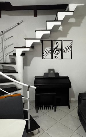 Casa à venda com 198m², 2 quartos e 2 vagas Casa à venda com 198m², 2 quartos e 2 vagasCozinha - Sala