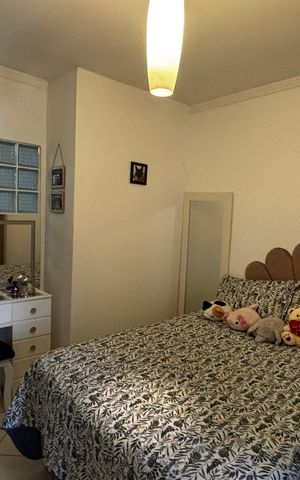 Casa à venda com 198m², 2 quartos e 2 vagas Casa à venda com 198m², 2 quartos e 2 vagasQuarto