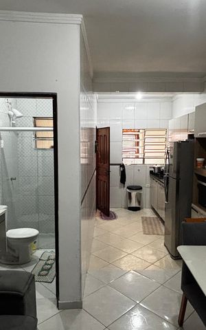 Casa à venda com 198m², 2 quartos e 2 vagas Casa à venda com 198m², 2 quartos e 2 vagasCozinha - Sala