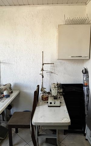 Casa à venda com 198m², 2 quartos e 2 vagas