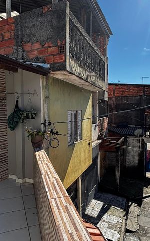 Casa à venda com 198m², 2 quartos e 2 vagas Casa à venda com 198m², 2 quartos e 2 vagasVaranda / Area de Serviço da Suíte