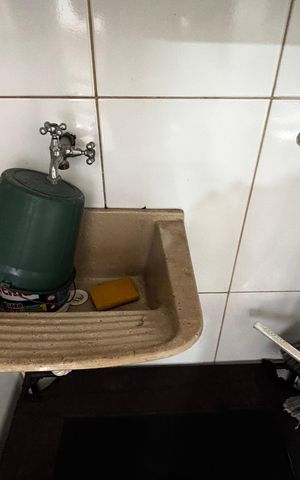 Casa à venda com 198m², 2 quartos e 2 vagas Casa à venda com 198m², 2 quartos e 2 vagasGaragem - Area de Serviço