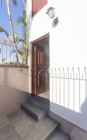 Casa para alugar com 80m², 1 quarto e 2 vagasEntrada