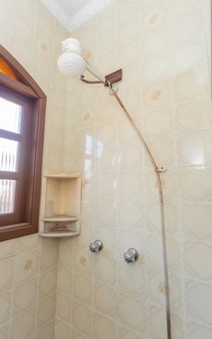 Casa para alugar com 80m², 1 quarto e 2 vagasBanheiro
