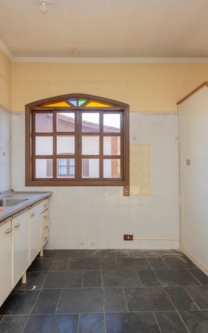 Casa para alugar com 80m², 1 quarto e 2 vagasCozinha
