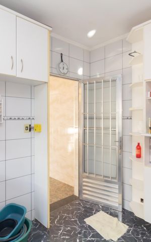 Casa à venda com 117m², 5 quartos e 2 vagas Casa à venda com 117m², 5 quartos e 2 vagasCozinha 2