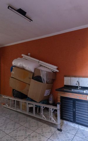 Casa à venda com 192m², 3 quartos e 2 vagas Casa à venda com 192m², 3 quartos e 2 vagasChurrasqueira