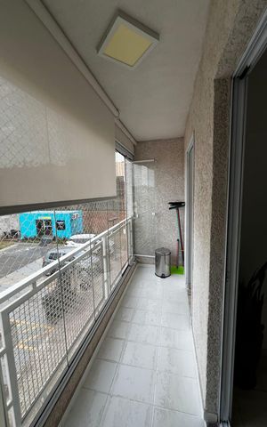 Apartamento à venda com 55m², 2 quartos e 1 vaga Apartamento à venda com 55m², 2 quartos e 1 vagaVaranda