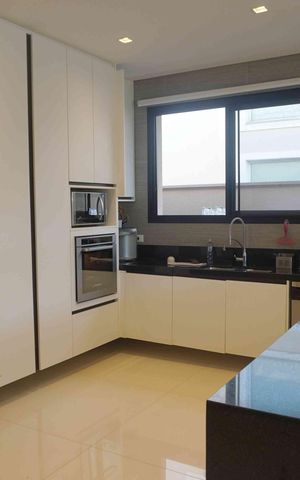 Casa de condomínio à venda com 250m², 4 quartos e 4 vagasCozinha Americana