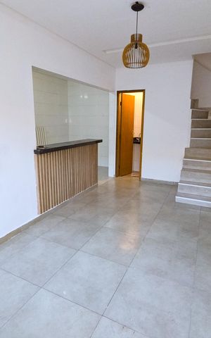 Casa de condomínio para alugar com 74m², 2 quartos e 1 vaga Casa de condomínio para alugar com 74m², 2 quartos e 1 vagaSala