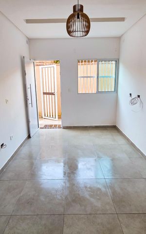 Casa de condomínio para alugar com 74m², 2 quartos e 1 vaga Casa de condomínio para alugar com 74m², 2 quartos e 1 vagaSala