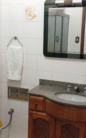 Apartamento à venda com 53m², 1 quarto e sem vaga Apartamento à venda com 53m², 1 quarto e sem vagaBanheiro social
