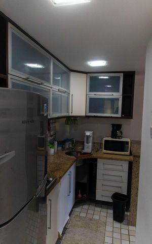 Apartamento para alugar com 70m², 2 quartos e 3 vagas Apartamento para alugar com 70m², 2 quartos e 3 vagasCozinha e Área de Serviço