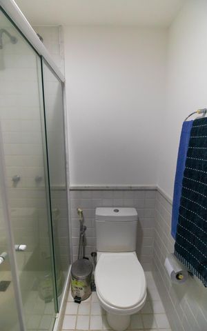 Apartamento para alugar com 70m², 2 quartos e 3 vagas Apartamento para alugar com 70m², 2 quartos e 3 vagasBanheiro da Suíte 2