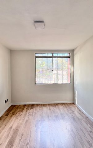 Apartamento à venda com 45m², 2 quartos e 1 vaga Apartamento à venda com 45m², 2 quartos e 1 vagaSala