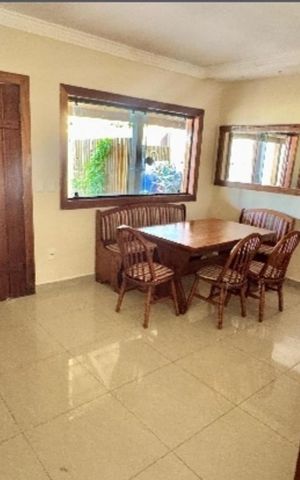 Casa de condomínio à venda com 240m², 3 quartos e 10 vagas Casa de condomínio à venda com 240m², 3 quartos e 10 vagasSala