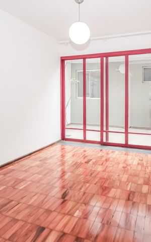 Casa para alugar com 120m², 3 quartos e 2 vagas Casa para alugar com 120m², 3 quartos e 2 vagasSala