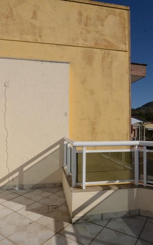 Apartamento à venda com 120m², 3 quartos e 2 vagasVaranda
