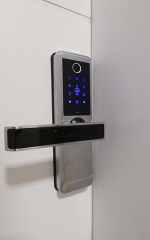 Apartamento à venda com 146m², 4 quartos e 2 vagasFechadura Digital