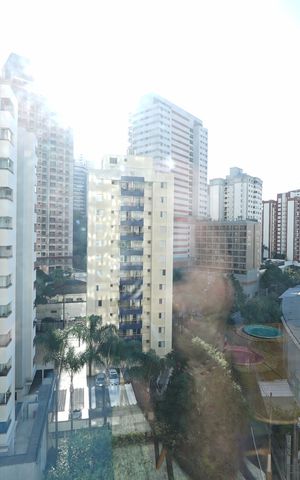 Apartamento à venda com 146m², 4 quartos e 2 vagasVista