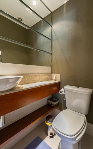 Apartamento para alugar com 157m², 3 quartos e 2 vagas Apartamento para alugar com 157m², 3 quartos e 2 vagasLavabo