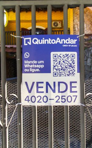 Casa à venda com 300m², 2 quartos e 4 vagasPlaca