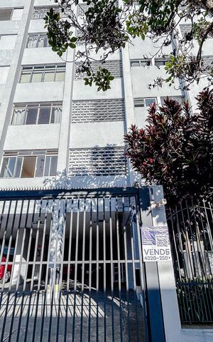 Apartamento para alugar com 72m², 2 quartos e 1 vagaFachada com Plaquinha