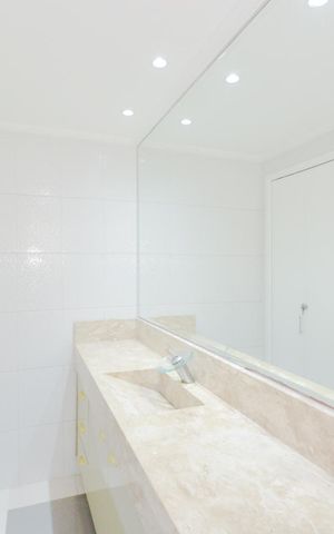 Apartamento à venda com 76m², 3 quartos e 1 vagaBanheiro da Suíte