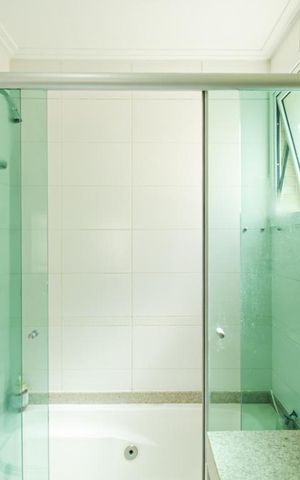 Apartamento à venda com 123m², 3 quartos e 3 vagas Apartamento à venda com 123m², 3 quartos e 3 vagasBanheiro da Suíte