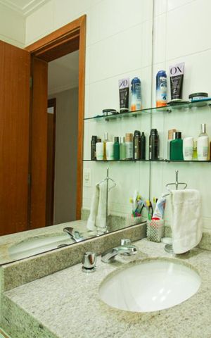 Apartamento à venda com 123m², 3 quartos e 3 vagas Apartamento à venda com 123m², 3 quartos e 3 vagasBanheiro