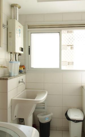 Apartamento à venda com 123m², 3 quartos e 3 vagas Apartamento à venda com 123m², 3 quartos e 3 vagasÁrea de Serviço