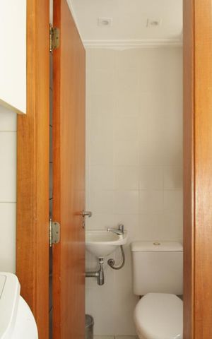 Apartamento à venda com 123m², 3 quartos e 3 vagas Apartamento à venda com 123m², 3 quartos e 3 vagasÁrea de Serviço
