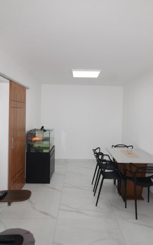 Casa à venda com 115m², 2 quartos e 1 vagaSala
