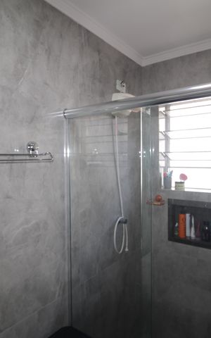 Casa à venda com 115m², 2 quartos e 1 vagaBanheiro